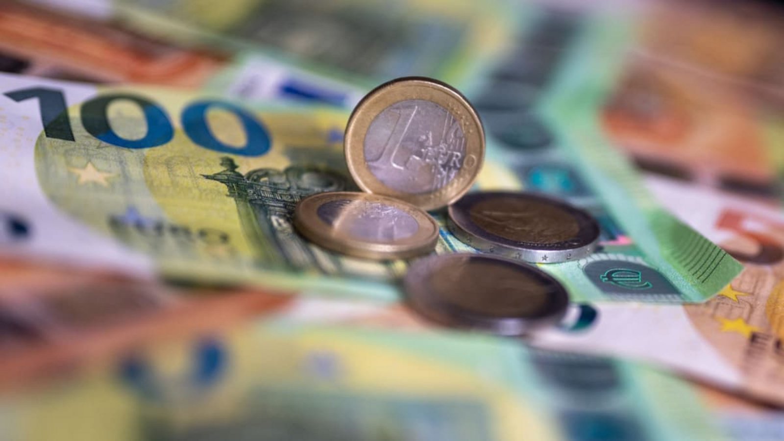 Wie viel wird die Rente laut der aktuellen Prognose der Deutschen Rentenversicherung 2027 erhöht?Monika Skolimowska/dpa Wie viel wird die Rente laut der aktuellen Prognose der Deutschen Rentenversicherung 2027 erhöht?Monika Skolimowska/dpa