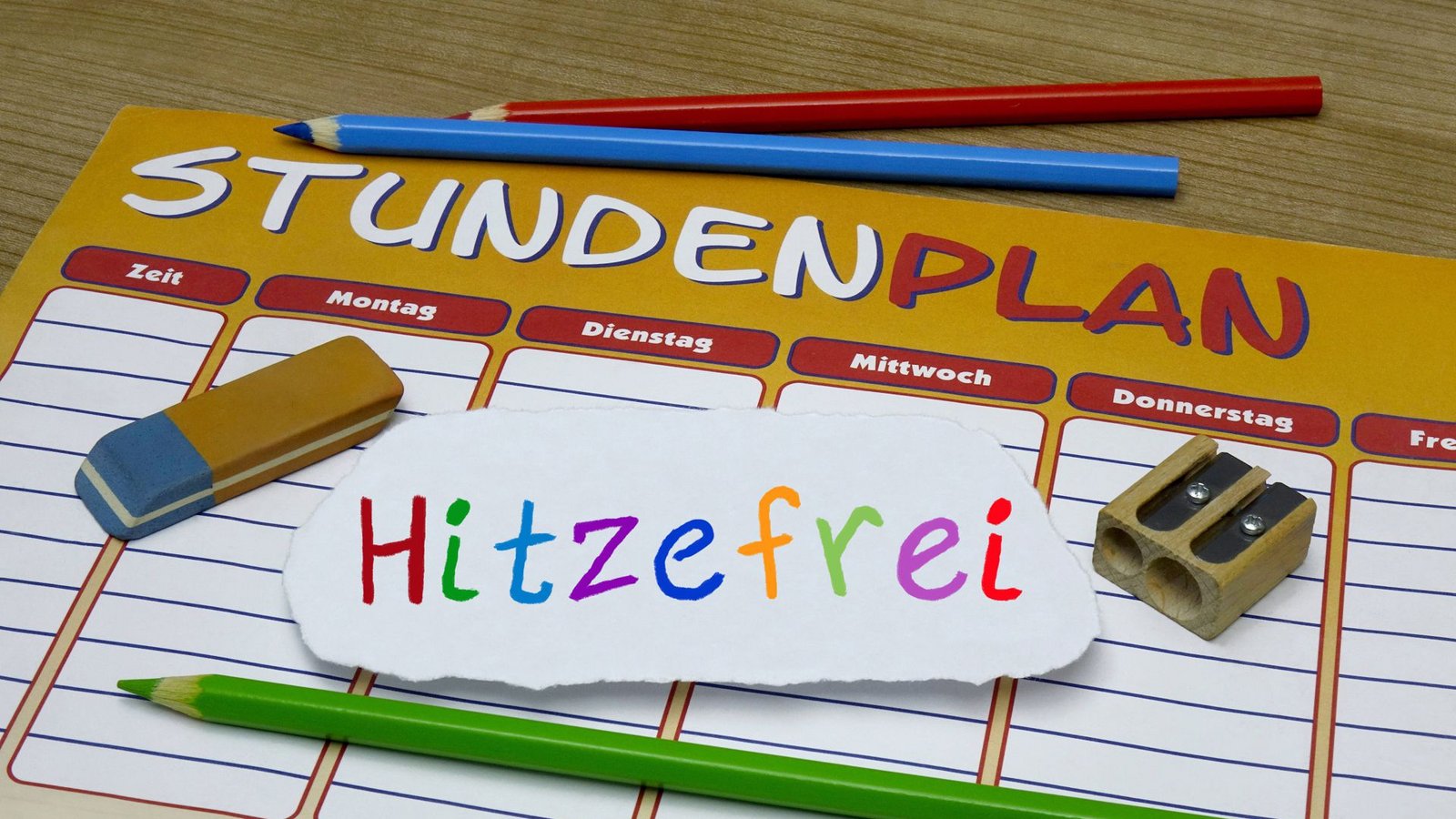 Eine generelle Vorgabe, ob und unter welchen Umständen hitzefrei in Schulen gegeben wird, gibt es nicht.Foto: Imag//Sascha Steinach