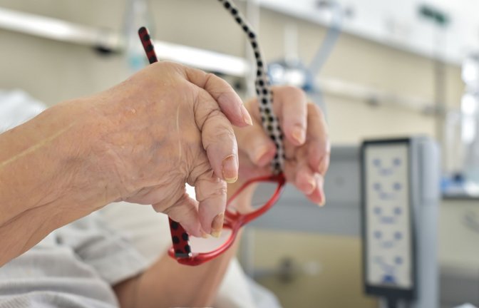 Was hilft wirklich gegen Rheuma – der Rheumaexperte   Professor Specker gibt Tipps.<span class='image-autor'>Foto: LICHTGUT</span>