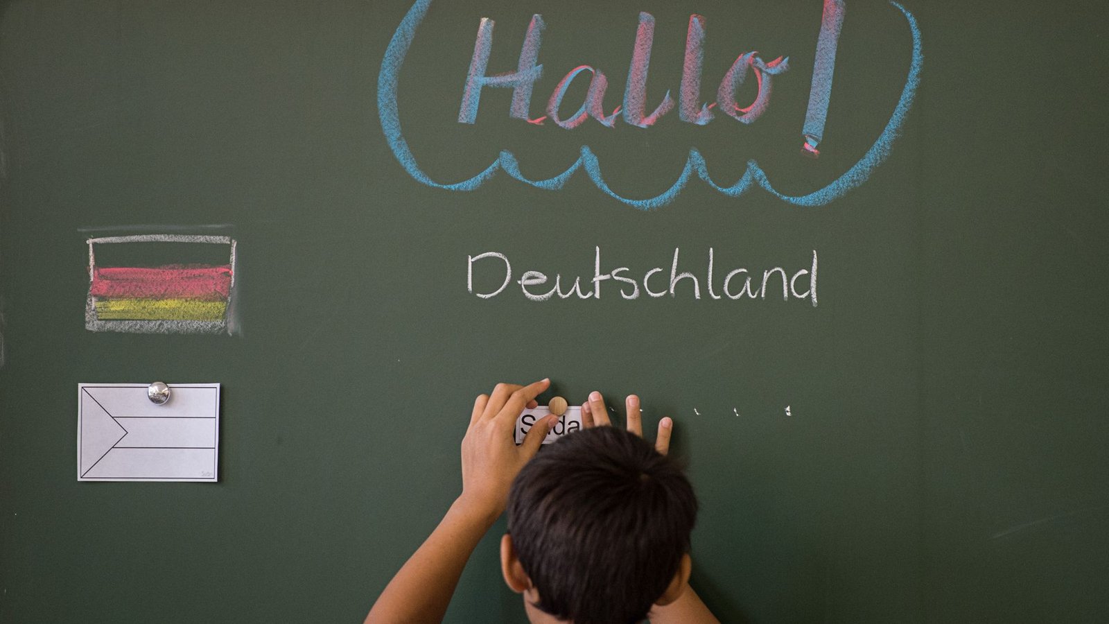 Nicht nur Kinder mit Migrationshintergrund haben mit Deutsch ein Problem.Foto: dpa/Wolfram Kastl Nicht nur Kinder mit Migrationshintergrund haben mit Deutsch ein Problem.Foto: dpa/Wolfram Kastl