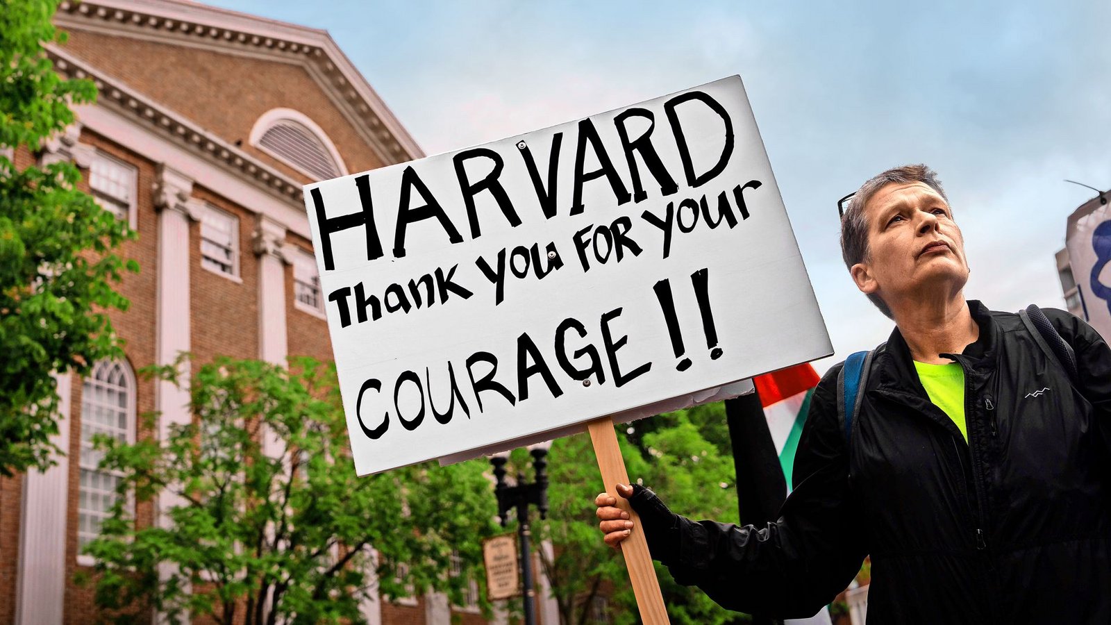 Die Eliteuniversität Harvard wehrt sich bislang gegen die Versuche von US-Präsident Trump, Einfluss auf die Wissenschaft zu nehmen.Foto: imago/News Licensing
