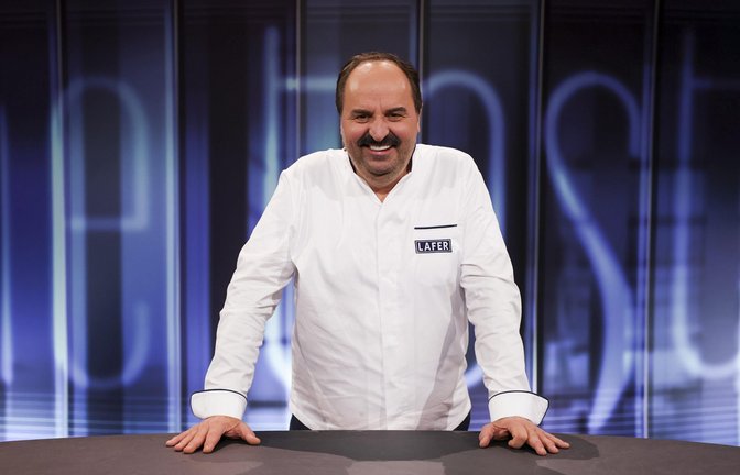 Johann Lafer war in Folge 5 von "The Taste" 2024 zu Gast.<span class='image-autor'>Foto: SAT.1 / Benedikt Müller</span>