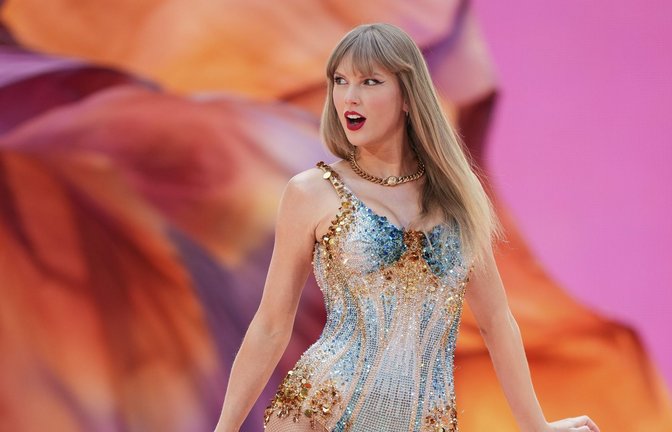Für Swifties ohne Konzertkarte heißt es in Amsterdam derzeit: Wir müssen draußen bleiben. (Archivbild)<span class='image-autor'>Foto: dpa/Scott A Garfitt</span>