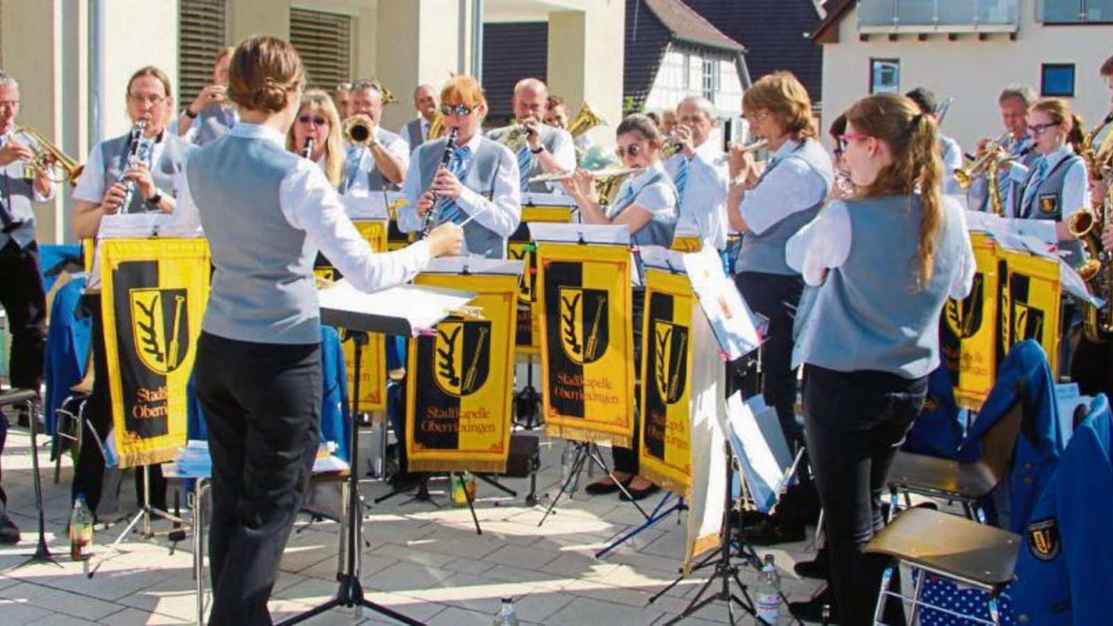 Viel Schwung brachte das Große Orchester des Musikvereins Stadtkapelle Oberriexingen beim Serenadenkonzert. Fotos: Gergen Viel Schwung brachte das Große Orchester des Musikvereins Stadtkapelle Oberriexingen beim Serenadenkonzert. Fotos: Gergen