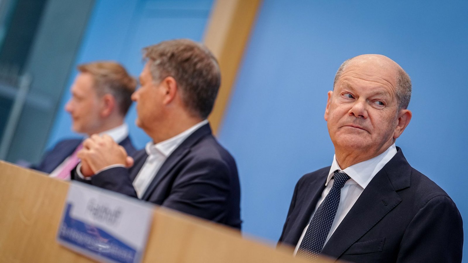 Christian Lindner, Robert Habeck und Olaf Scholz kommen nur noch schwer zusammen.Foto: dpa/Kay Nietfeld Christian Lindner, Robert Habeck und Olaf Scholz kommen nur noch schwer zusammen.Foto: dpa/Kay Nietfeld