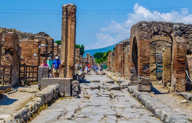 Im Jahr 79 n. Chr. brach der Vesuv aus und verschüttete das römische Pompeji und viele weitere Orte und Villen in seiner Umgebung.<span class='image-autor'>Foto: IMAGO/Depositphotos</span>