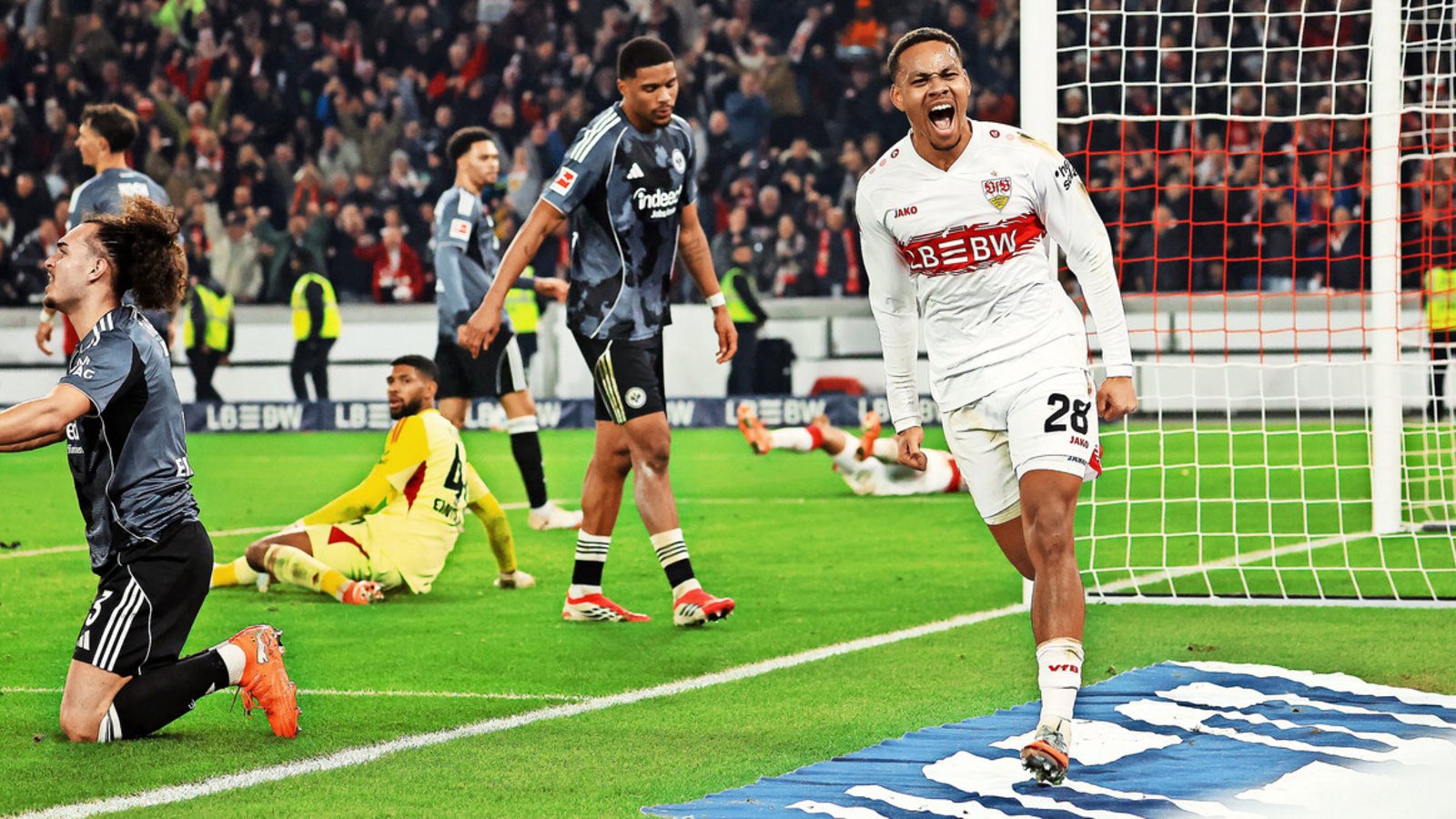 Im Hinspiel sorgt VfB-Mittelfeldspieler Nikolas Nartey (re.) mit seinem späten Treffer für den 3:2-Sieg über Eintracht Frankfurt.Foto: Baumann/Julia Rahn