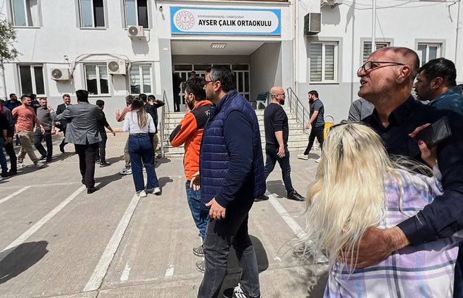 Laut Polizei war der Angreifer ein Einzeltäter.<span class='image-autor'>Foto: IHA/IHA via AP/dpa</span>