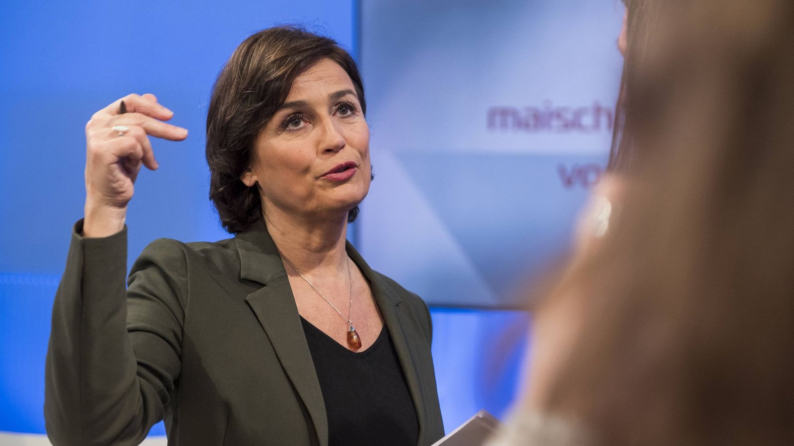 Sandra Maischberger empfängt zwei Mal die Woche Gäste in ihrer Talkshow.Foto: imago images/Jacob Schröter/Jacob Schröter via www.imago-images.de Sandra Maischberger empfängt zwei Mal die Woche Gäste in ihrer Talkshow.Foto: imago images/Jacob Schröter/Jacob Schröter via www.imago-images.de