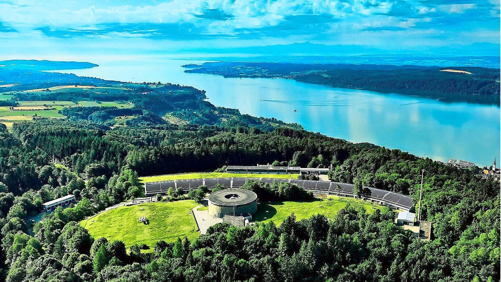 Die Aufbereitungsanlage auf dem Sipplinger Berg ist in die Jahre gekommen.Foto: Bodenseewasserversorgung Die Aufbereitungsanlage auf dem Sipplinger Berg ist in die Jahre gekommen.Foto: Bodenseewasserversorgung