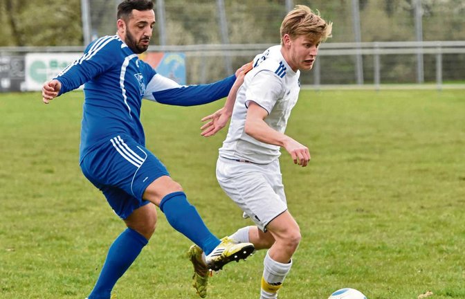 Daniel Brenner (rechts) hat Thomas Fritsch, der ehemalige Trainer des SV Illingen, mal als seinen wichtigsten Spieler bezeichnet. Foto: Leitner