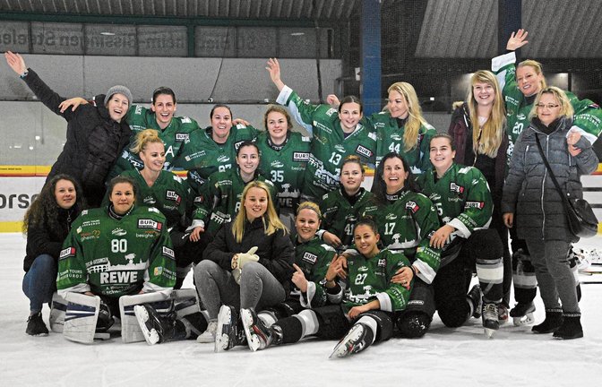 Nach dem Sieg gegen die SG Esslingen/Hügelsheim bejubeln die Frauen des SC Bietigheim die Verteidigung des Meistertitels – vorzeitig. Foto: privat