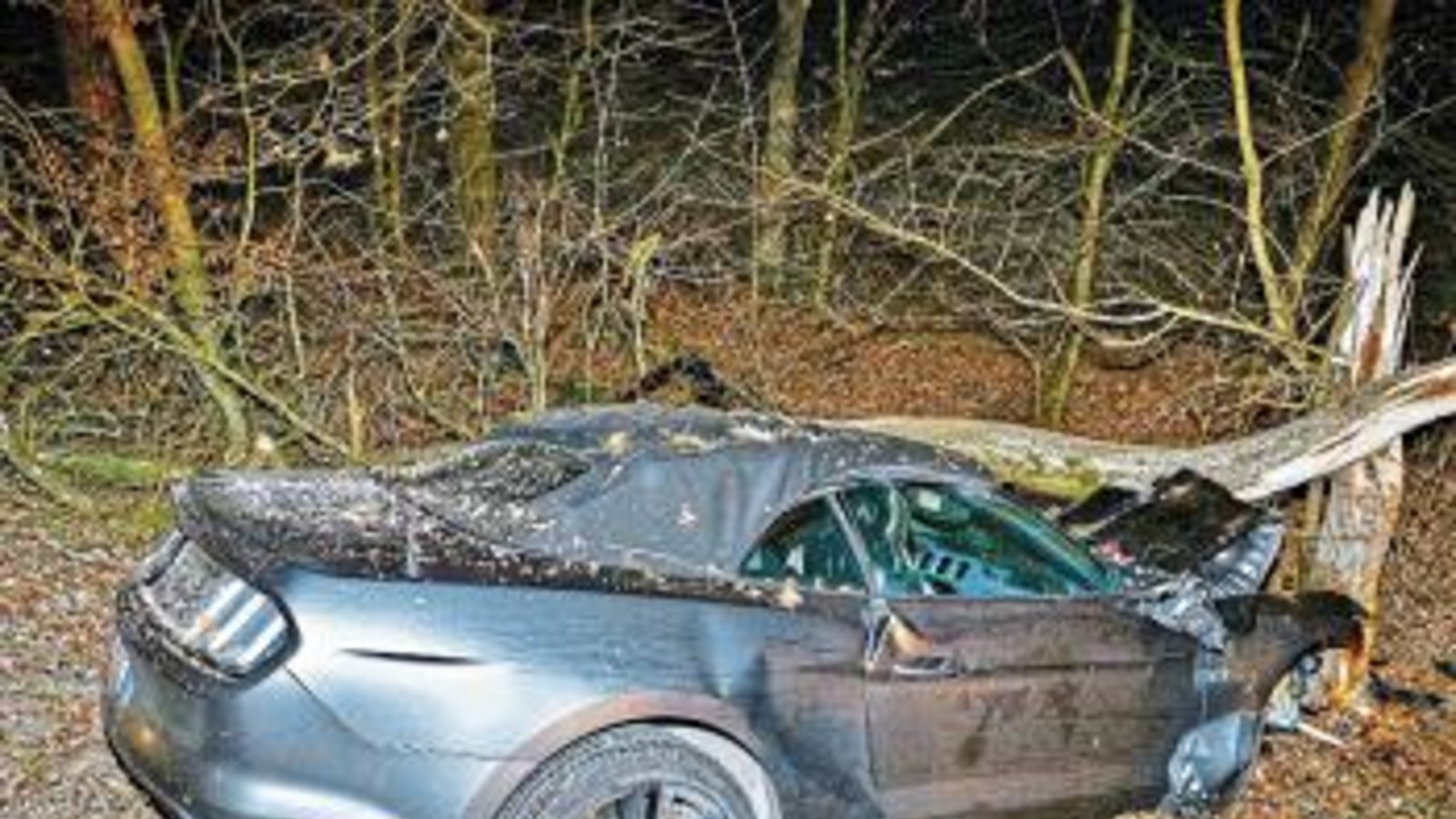 Unfall mit dem Mustang. Foto: KS-Images