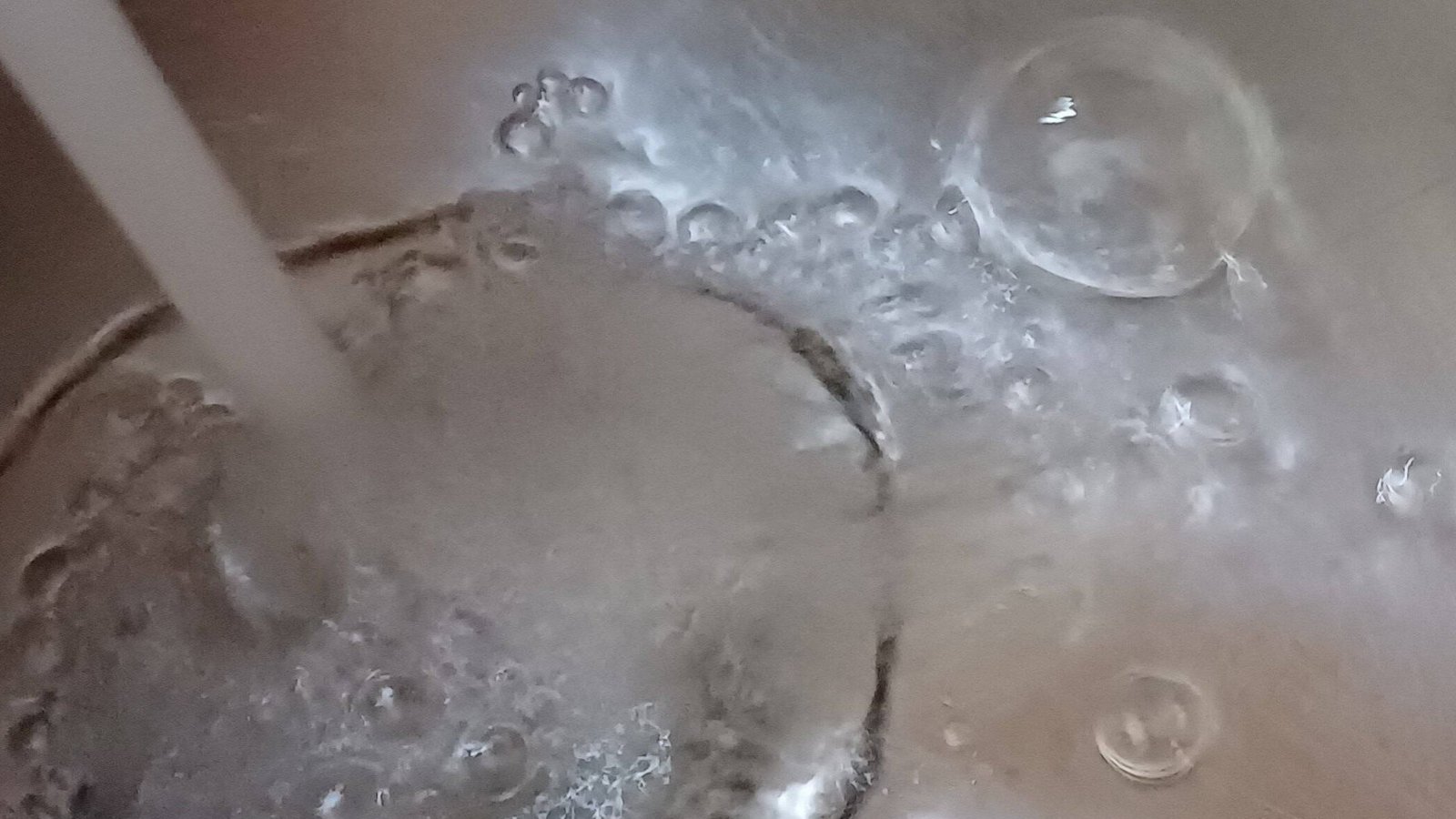 Das Wasser soll in Oberriexingen auch im Jahr 2050 noch genügend aus dem Hahn fließen können. Foto: Rücker Das Wasser soll in Oberriexingen auch im Jahr 2050 noch genügend aus dem Hahn fließen können. Foto: Rücker