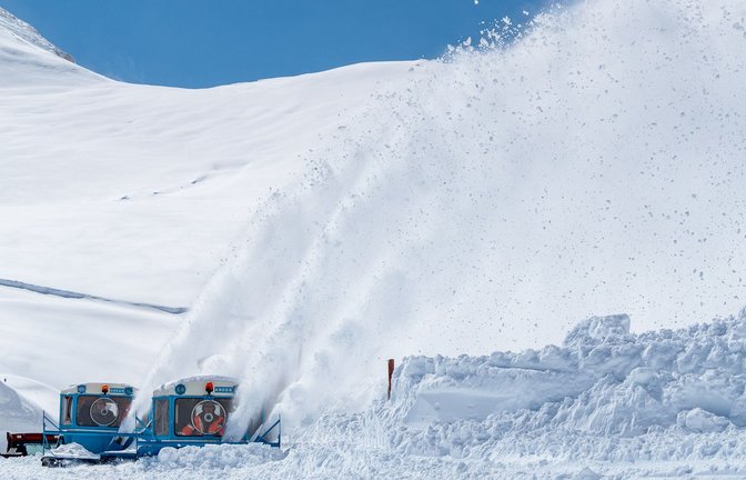 Schneefräsen machen im Mai die Großglockner-Hochalpenstraße frei (Archiv).<span class='image-autor'>Foto: dpa</span>