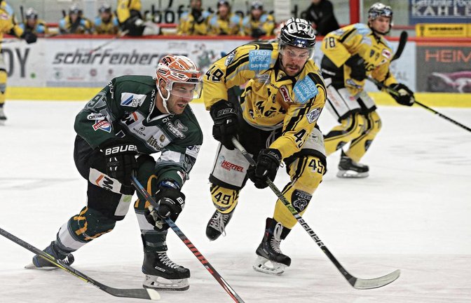Frederik Cabana (links) hat mit den Steelers keine Neuauflage der Gala gegen die Falken gefeiert und gegen Bayreuth verloren. Foto: Baumann