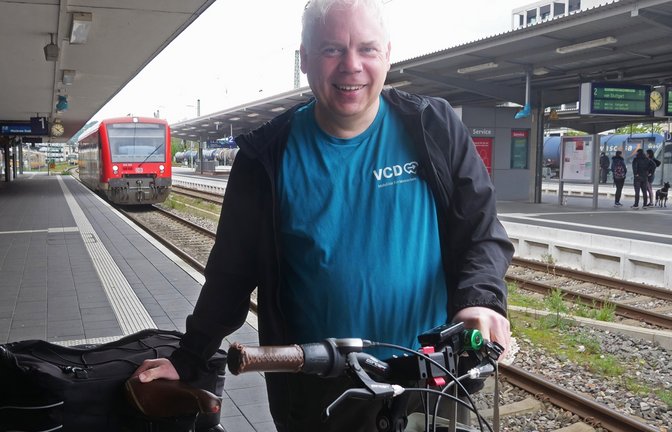 Matthias Lieb, Landesvorsitzender des Verkehrsclubs Deutschland, hätte sich mehr Engagement vom VPE bei der Umstellung auf das Deutschlandticket gewünscht. <span class='image-autor'>Foto: Friedrich</span>
