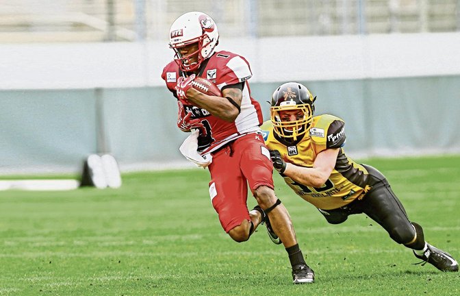 Das Ziel der Stuttgart Scorpions gegen die Munich Cowboys: sich bloß nicht von den Viehhütern erwischen lassen und den Ball in deren Endzone tragen.  Foto: Baumann