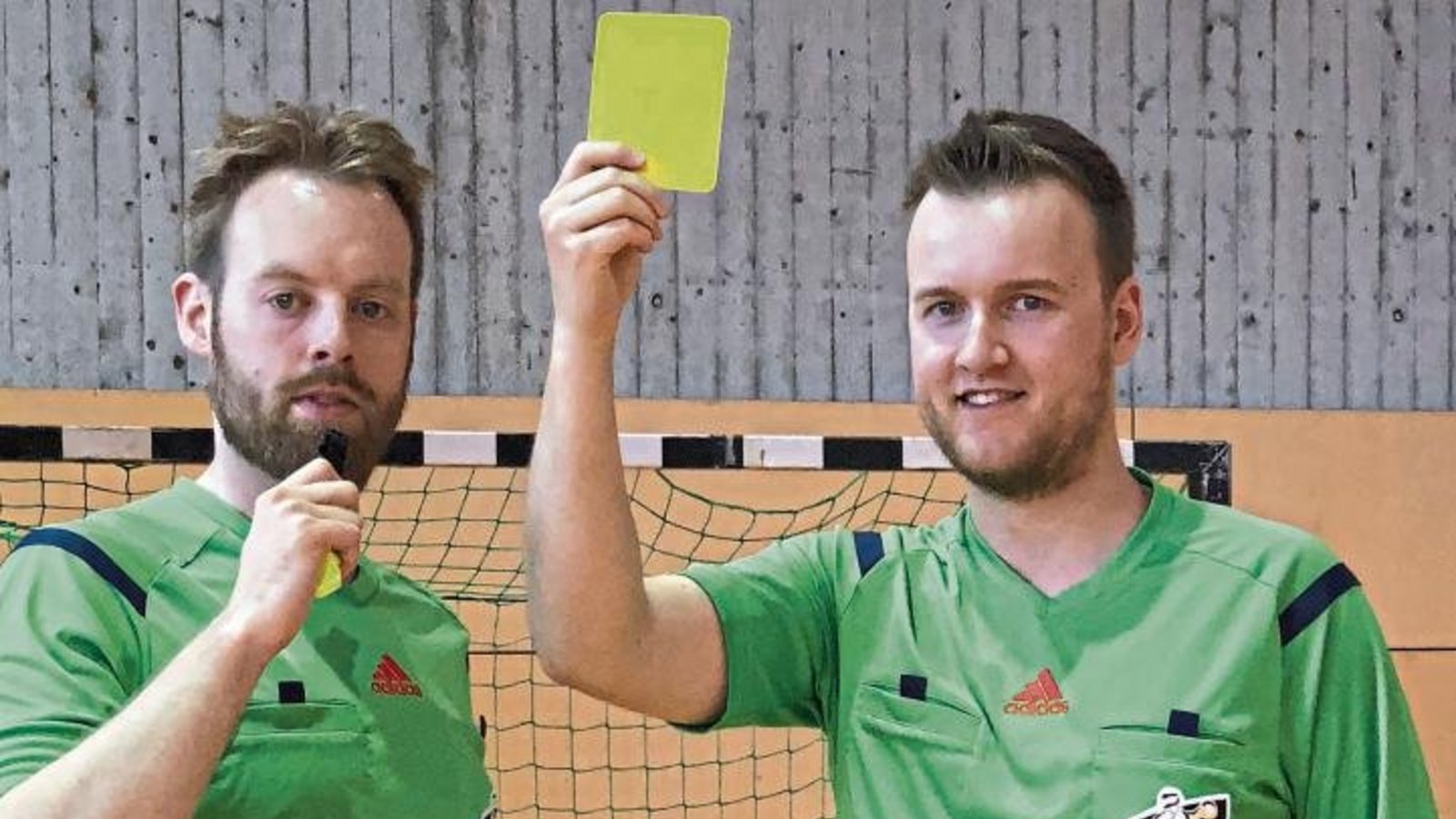 Matthias Schwarz und Moritz Laufenberg werden in der neuen Saison Spiele der höchsten Liga in Württemberg, der Württembergliga, leiten. Foto: Nachreiner