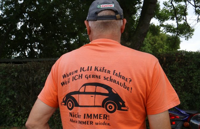Statement am Rande des Sersheimer Trecker Trecks.  <span class='image-autor'>Foto: Rücker</span>