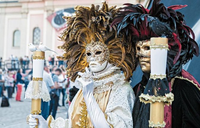 Die Venezianische Messe muss dieses Jahr ausfallen. Bei einer Führung erfahren die Teilnehmer aber viele Hintergründe und Anekdoten zu dem Spektakel.  Foto: Stollenberg