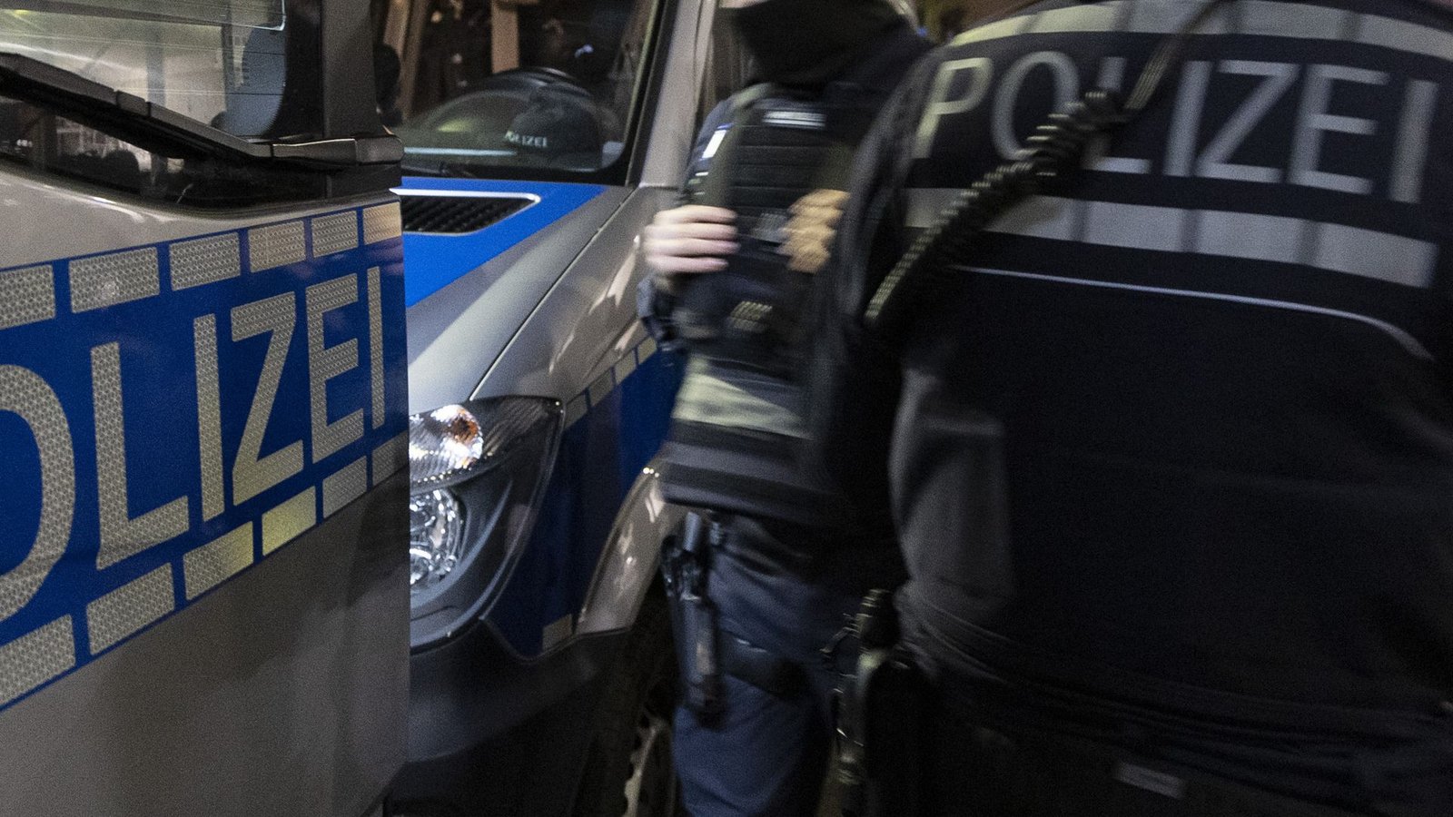 In Ulm hat ein Mann offenbar mehrere Menschen in seiner Gewalt (Symbolbild).Foto: Lichtgut/Leif Piechowski/Leif Piechowski