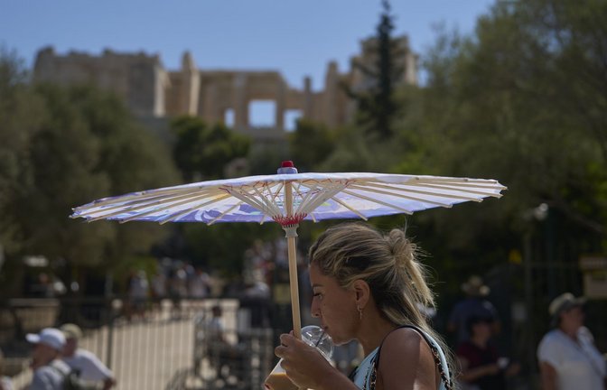 Auch in Griechenland waren die Temperaturen im Juni sehr hoch. (Symbolbild)<span class='image-autor'>Foto: Petros Giannakouris/AP/dpa/Petros Giannakouris</span>