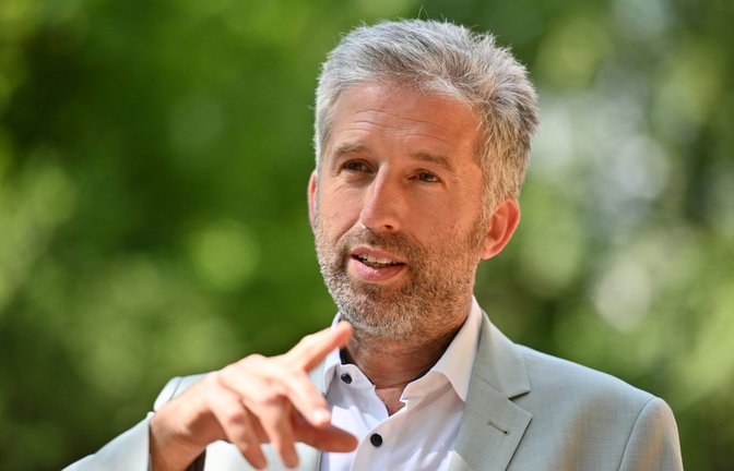 Tübingens Oberbürgermeister Boris Palmer blickt gelassen auf die Verfassungsbeschwerde gegen die Verpackungssteuer in seiner Stadt.<span class='image-autor'>Foto: dpa/Jan-Philipp Strobel</span>