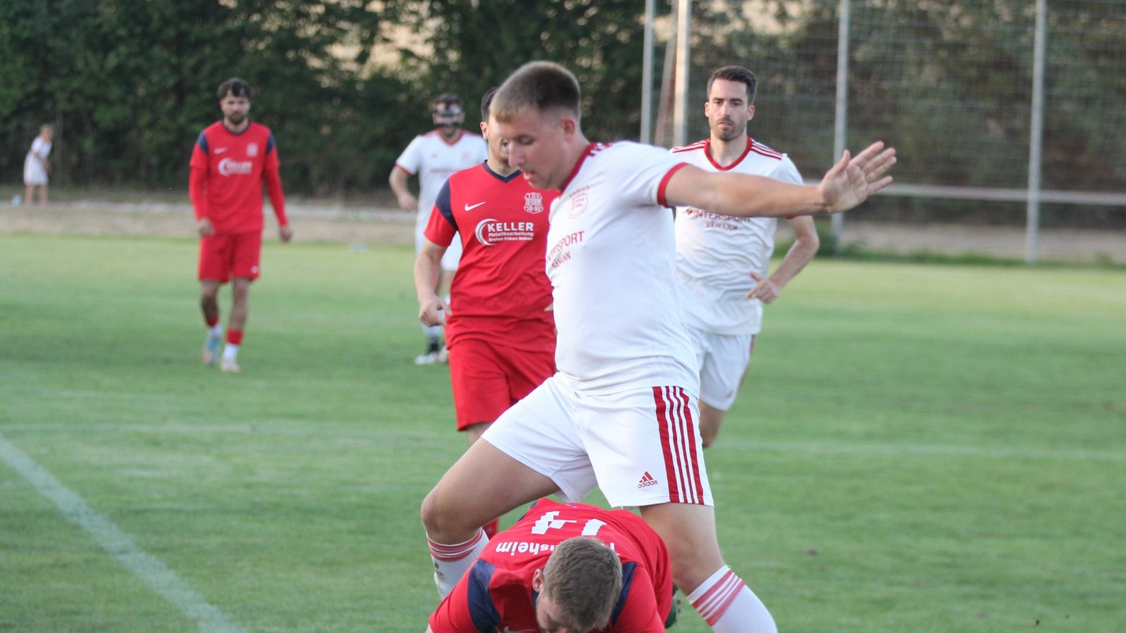 Florian Kuhnle (oben) hat mit dem TSV Großglattbach im Finale alles gegeben. Foto: Dittrich