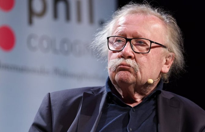 Philosoph Peter Sloterdijk auf der Phil.Cologne 2026 im WDR-Funkhaus am Wallrafplatz in Köln: Der Philosoph geht mit Politikern und Bürgern hart ins Gericht.<span class='image-autor'>Imago/Panama Pictures</span>