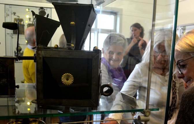 Das Interesse an der Gehörlosenführung ist groß.  <span class='image-autor'>Fotos: Stahlfeld</span>