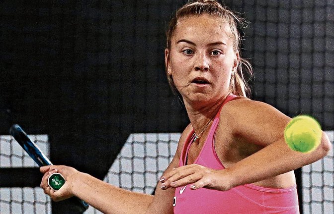 Volle Konzentration auf den Ball und die Karriere: Emily Seibold trainiert in Stammheim und will weiter hart an ihrer Entwicklung arbeiten.  Foto: Baumann