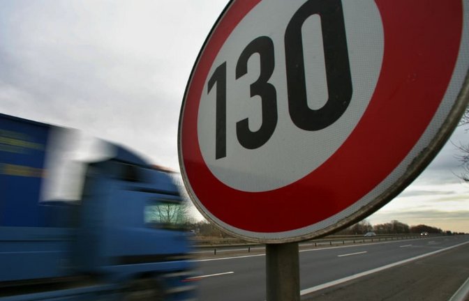 Tempo 130: Forscher empfehlen, das Tempolimit ein Jahr lang in ganz Deutschland zu testen.<span class='image-autor'>Patrick Pleul/dpa</span>
