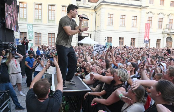 Wincent Weiss hatte sein Publikum vom ersten Moment an in der Tasche.<span class='image-autor'>Werner Kuhnle</span>