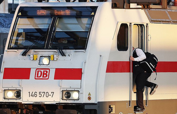 Die Lokführer der Gewerkschaft GDL wollen streiken. (Archivbild)<span class='image-autor'>Foto: dpa/Oliver Berg</span>