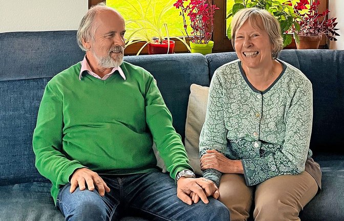Martin und Annette Keimburg leben mit mit einem anderen Ehepaar zusammen.<span class='image-autor'>Foto: Martin Tschepe</span>