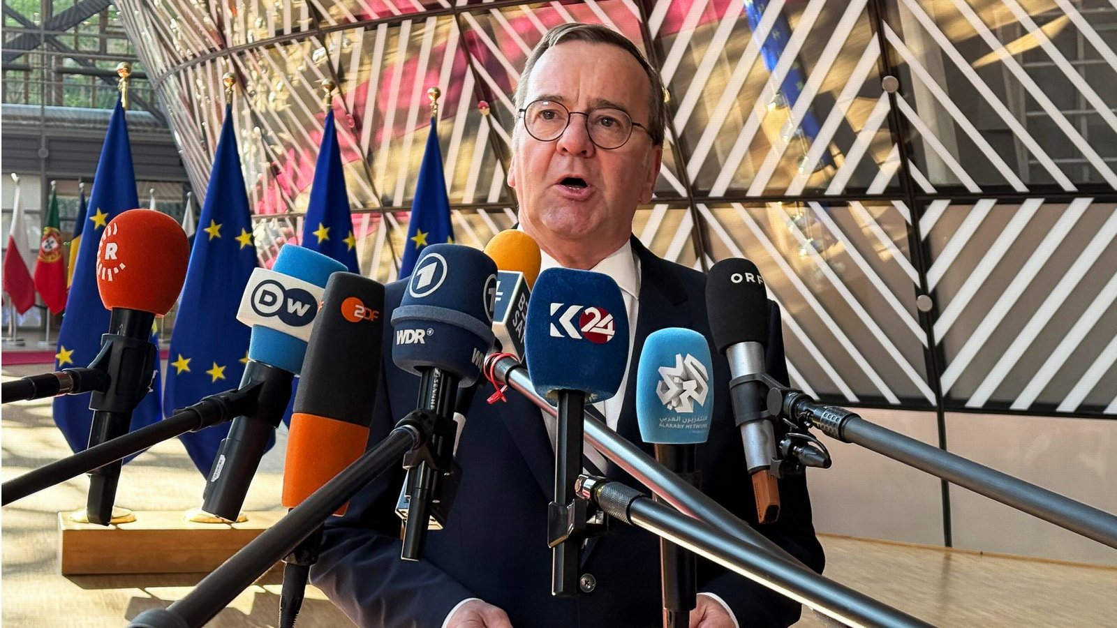Der deutsche Verteidigungsminister Boris Pistorius plädiert für weitere Sanktionen der EU gegen Russland.Foto: Ansgar Haase/dpa Der deutsche Verteidigungsminister Boris Pistorius plädiert für weitere Sanktionen der EU gegen Russland.Foto: Ansgar Haase/dpa