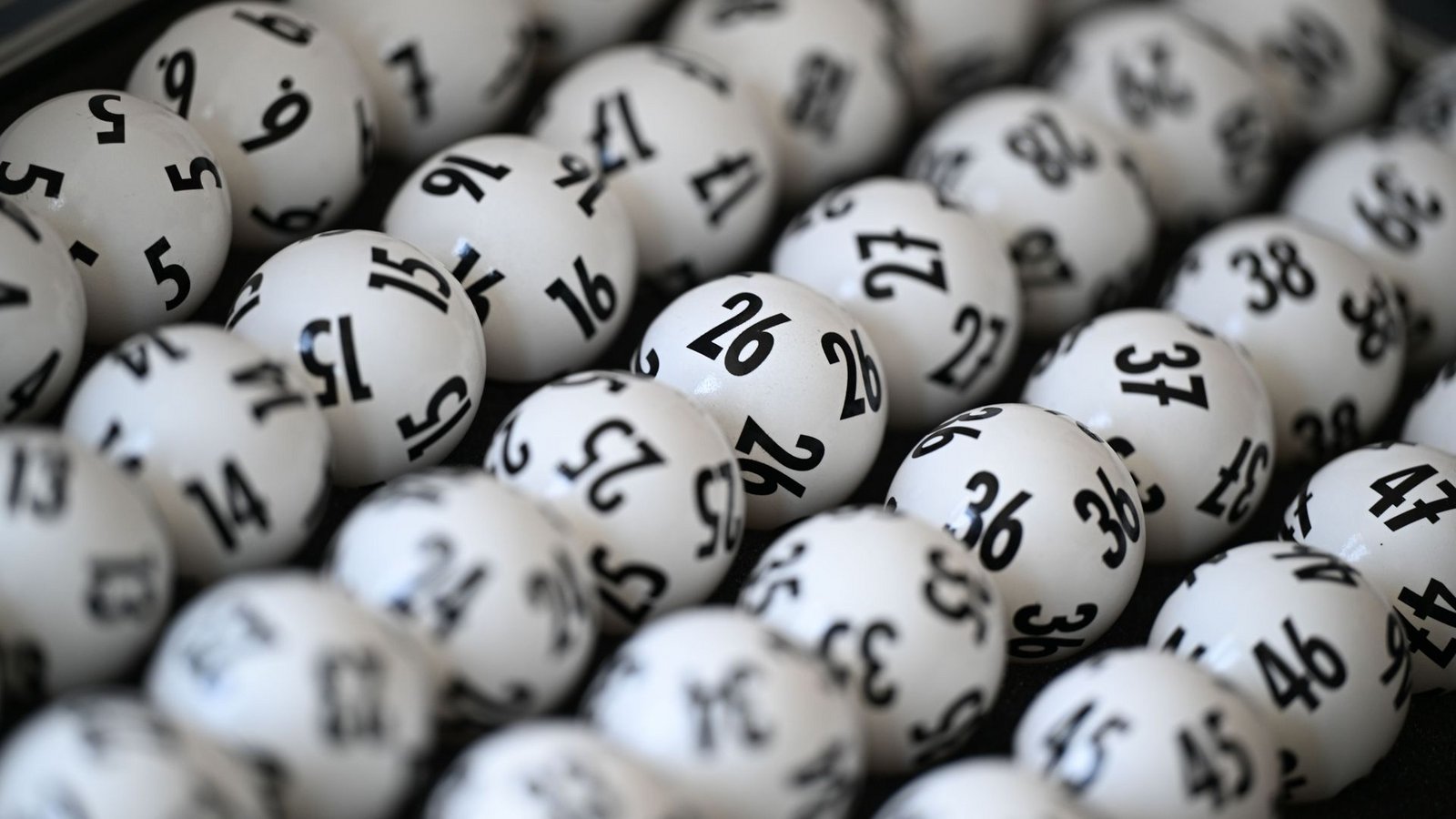 Der Jackpot bei „6aus 49“ wurde nicht geknackt. (Symbolbild)Foto: Arne Dedert/dpa/Arne Dedert