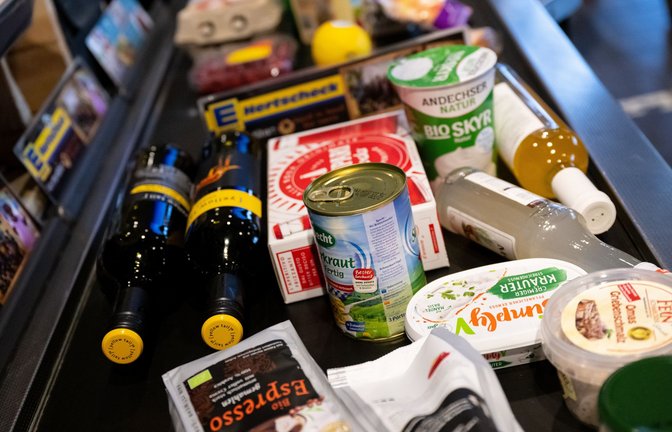 Teurere Lebensmittel bei höherem Einkommen? Das wäre ein verheerender Tausch, findet unser Reporter.<span class='image-autor'>Foto: picture alliance/dpa</span>