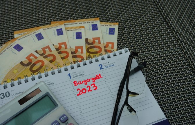 Wann kommt das Geld aufs Konto?<span class='image-autor'>Foto: Janet Worg / shutterstock.com</span>