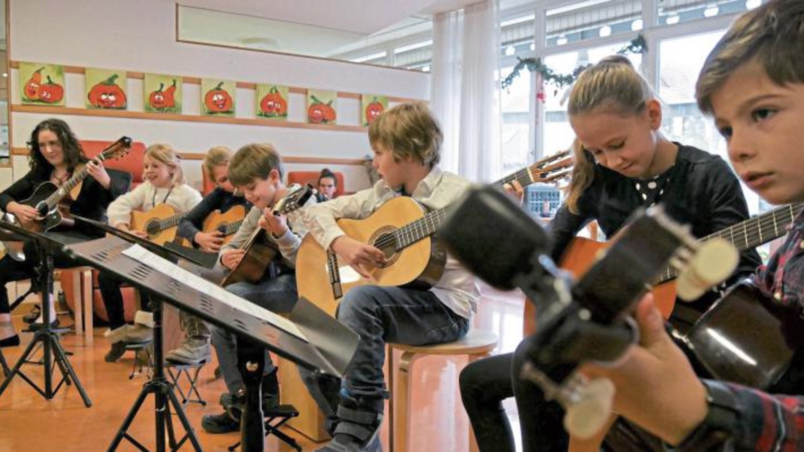 Die Schüler gaben ihr Bestes – und vom Publikum gab es dafür viel Applaus. Foto: p Die Schüler gaben ihr Bestes – und vom Publikum gab es dafür viel Applaus. Foto: p