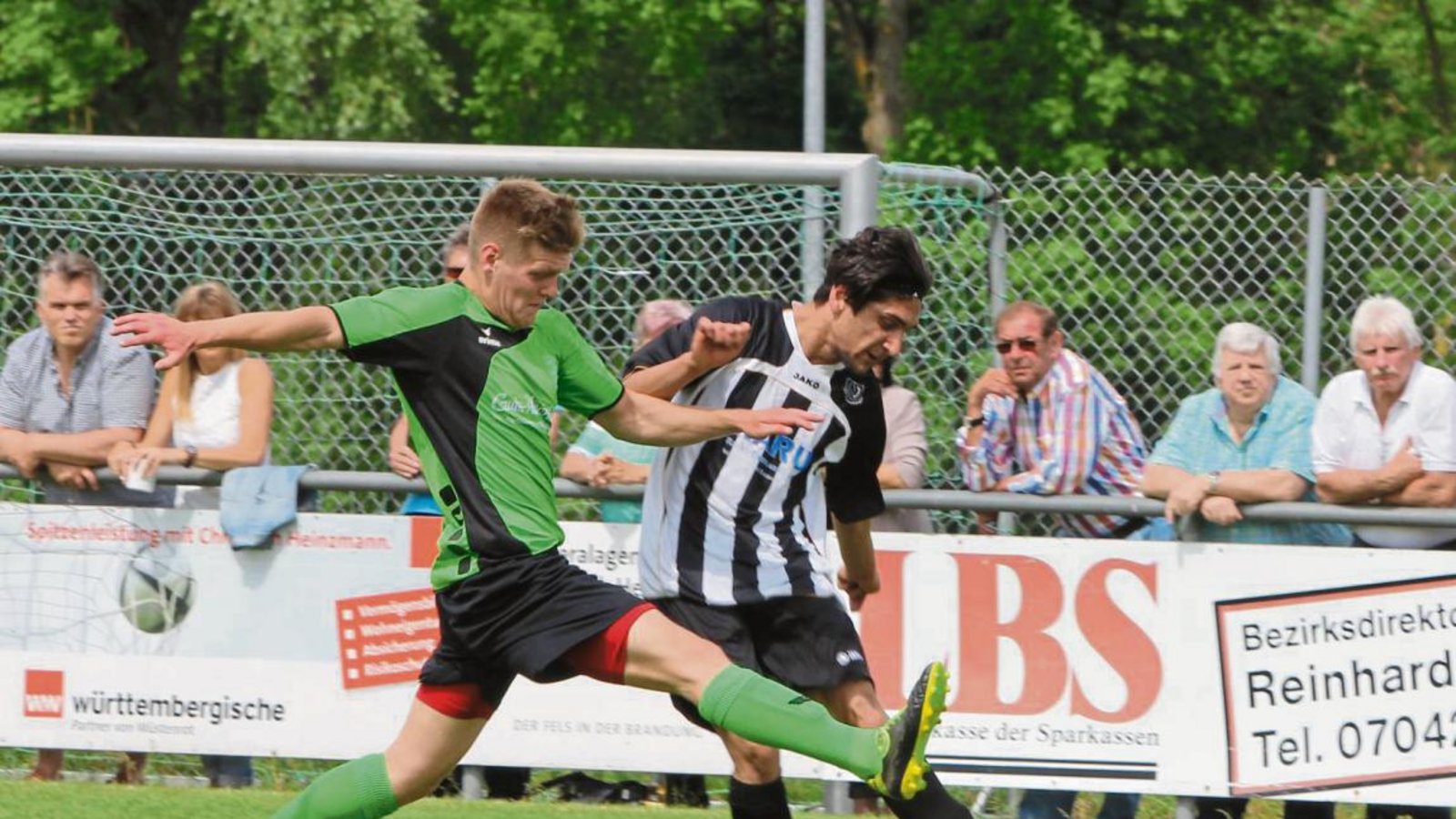 Cihat Aytac (rechts) und der TSV Enzweihingen wollen sich dagegen stemmen, beim TSV Nussdorf erneut unter die Räder zu kommen. Foto: Nachreiner