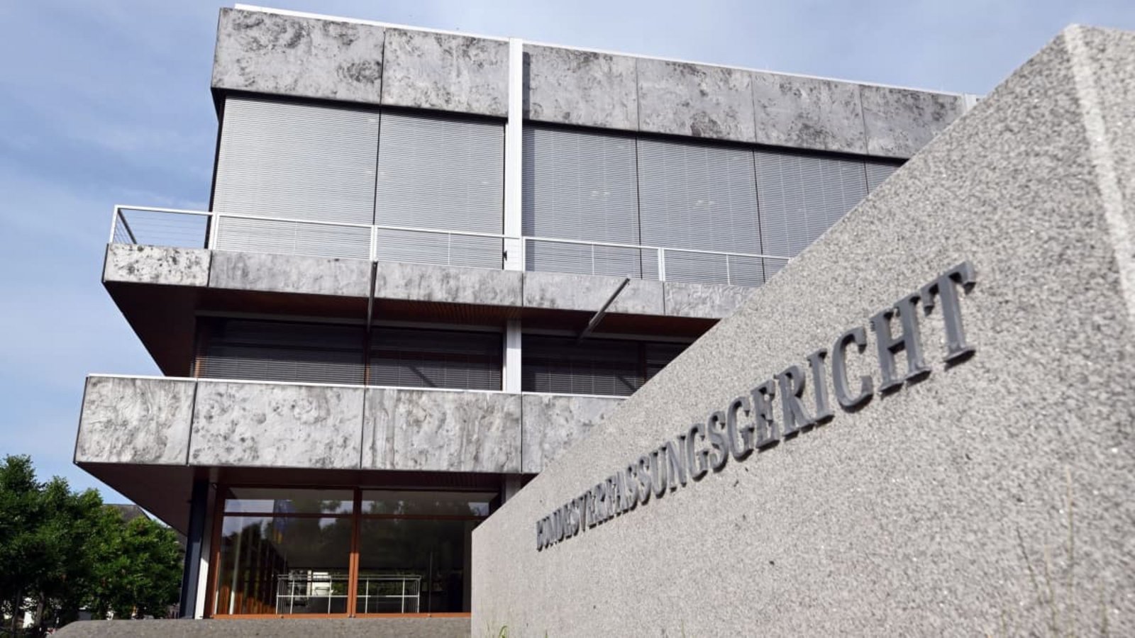 Das Bundesverfassungsgericht ist von außen eher unscheinbar.Uli Deck/dpa Das Bundesverfassungsgericht ist von außen eher unscheinbar.Uli Deck/dpa