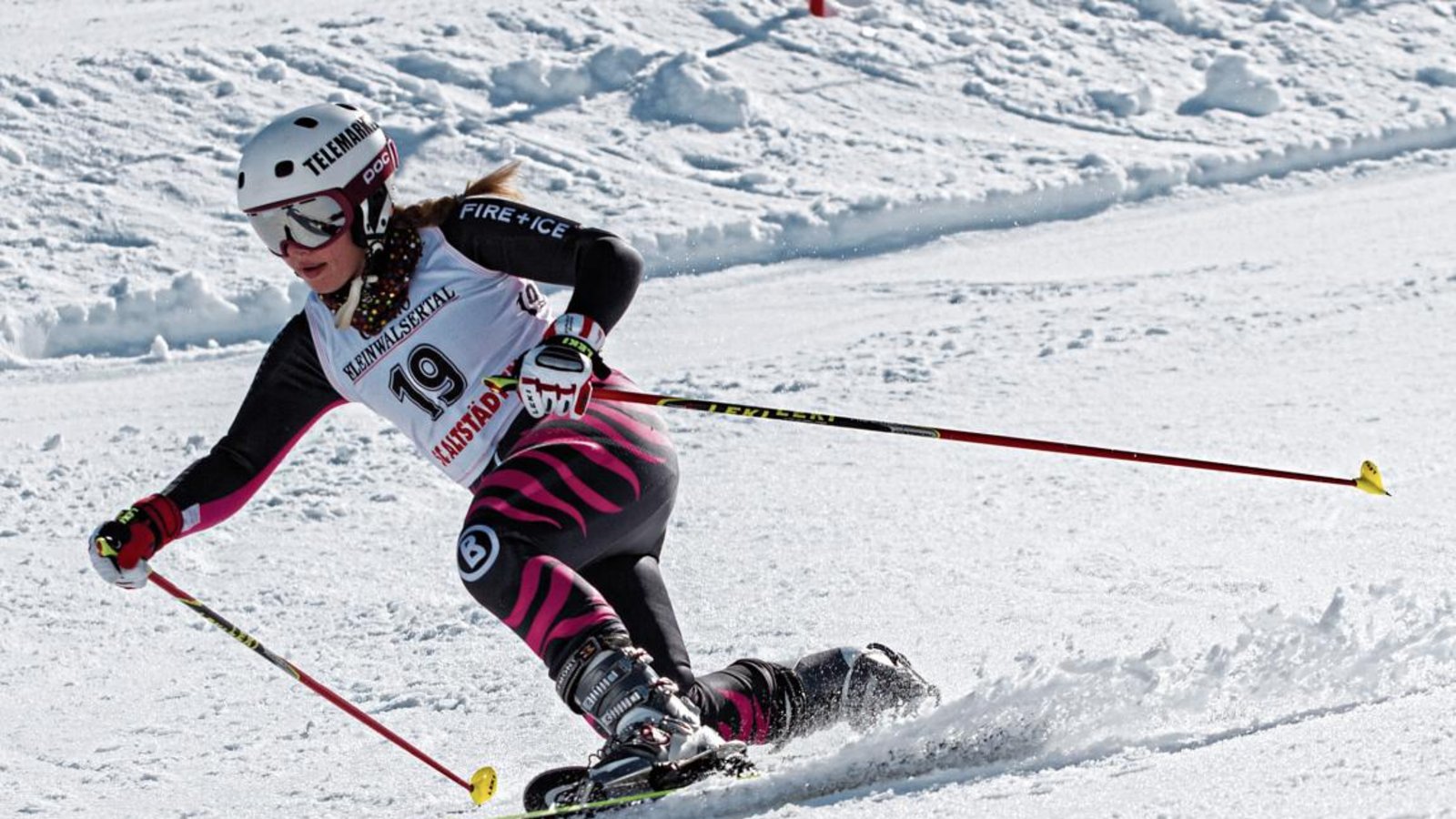 Berit Junger aus Sachsenheim beherrscht auf den Skihängen den Telemarkstil und startet jetzt beim Weltcup. Foto: Höfler Berit Junger aus Sachsenheim beherrscht auf den Skihängen den Telemarkstil und startet jetzt beim Weltcup. Foto: Höfler