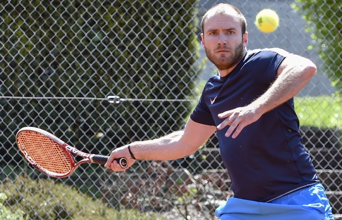 Für Nikolaos Gatsas steht der Spaß am Tennis im Vordergrund. „Sollten wir Meister aber werden, nehmen wir das mit“, sagt der Illinger. <span class='image-autor'>Foto: Leitner</span>