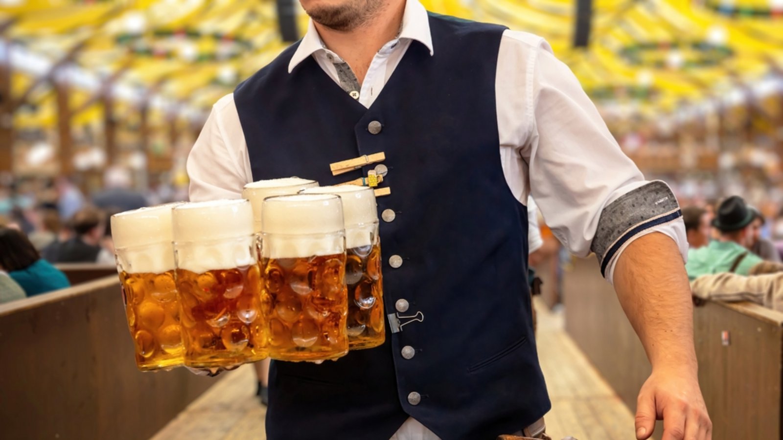 Auch auf der Wiesn merkt man die Inflation.Foto: rawf8 / shutterstock.com Auch auf der Wiesn merkt man die Inflation.Foto: rawf8 / shutterstock.com