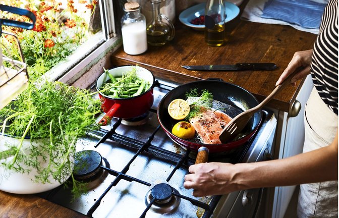 Erhitzt die Gemüter: Kochen mit Gas<span class='image-autor'>Foto: Adobe Stock/Rawpixel</span>