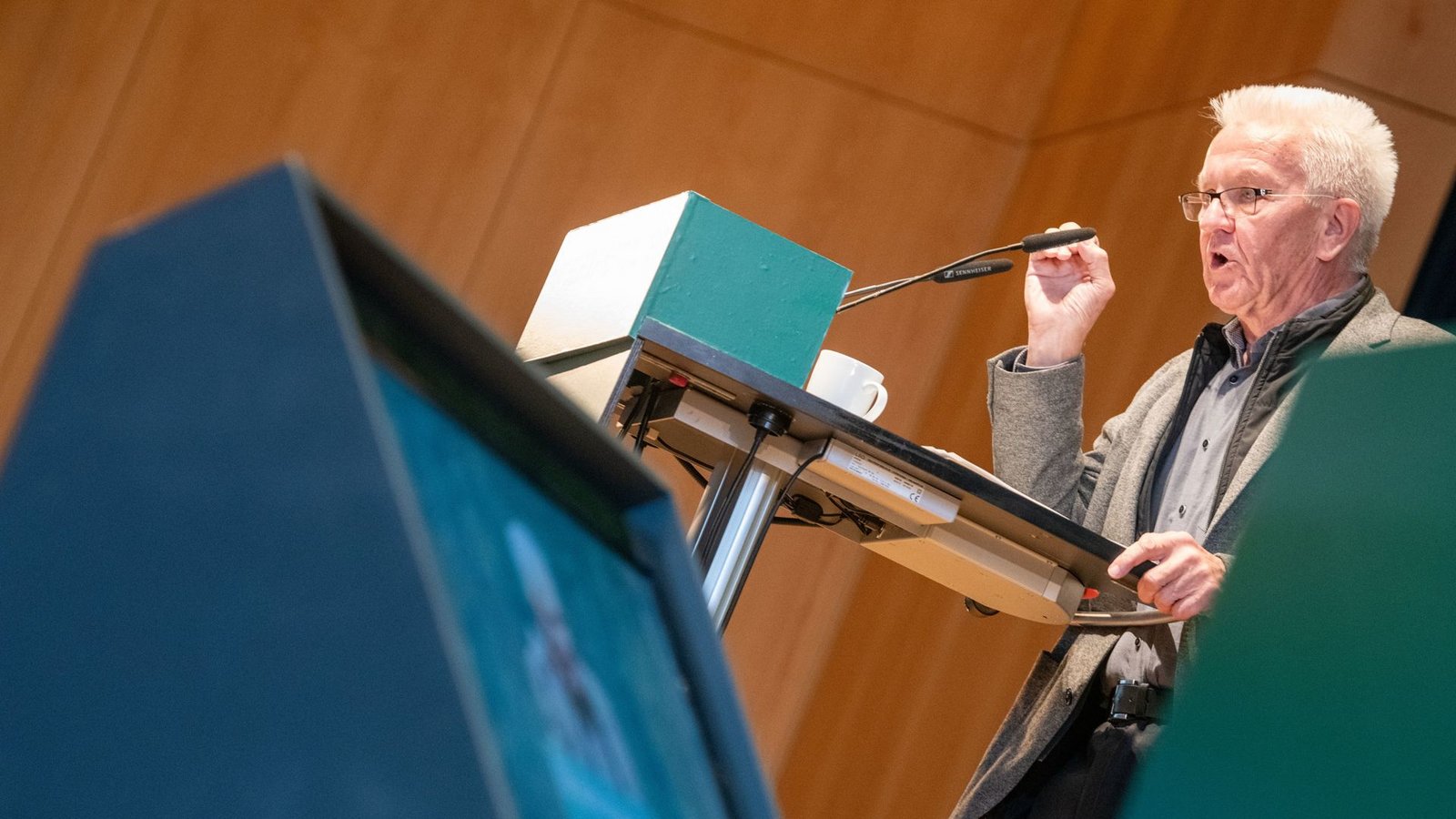Winfried Kretschmann (Grüne) warb am Samstag für die Kompromisse, die die Länder vergangene Woche ausgehandelt hatten.Foto: dpa/Stefan Puchner Winfried Kretschmann (Grüne) warb am Samstag für die Kompromisse, die die Länder vergangene Woche ausgehandelt hatten.Foto: dpa/Stefan Puchner