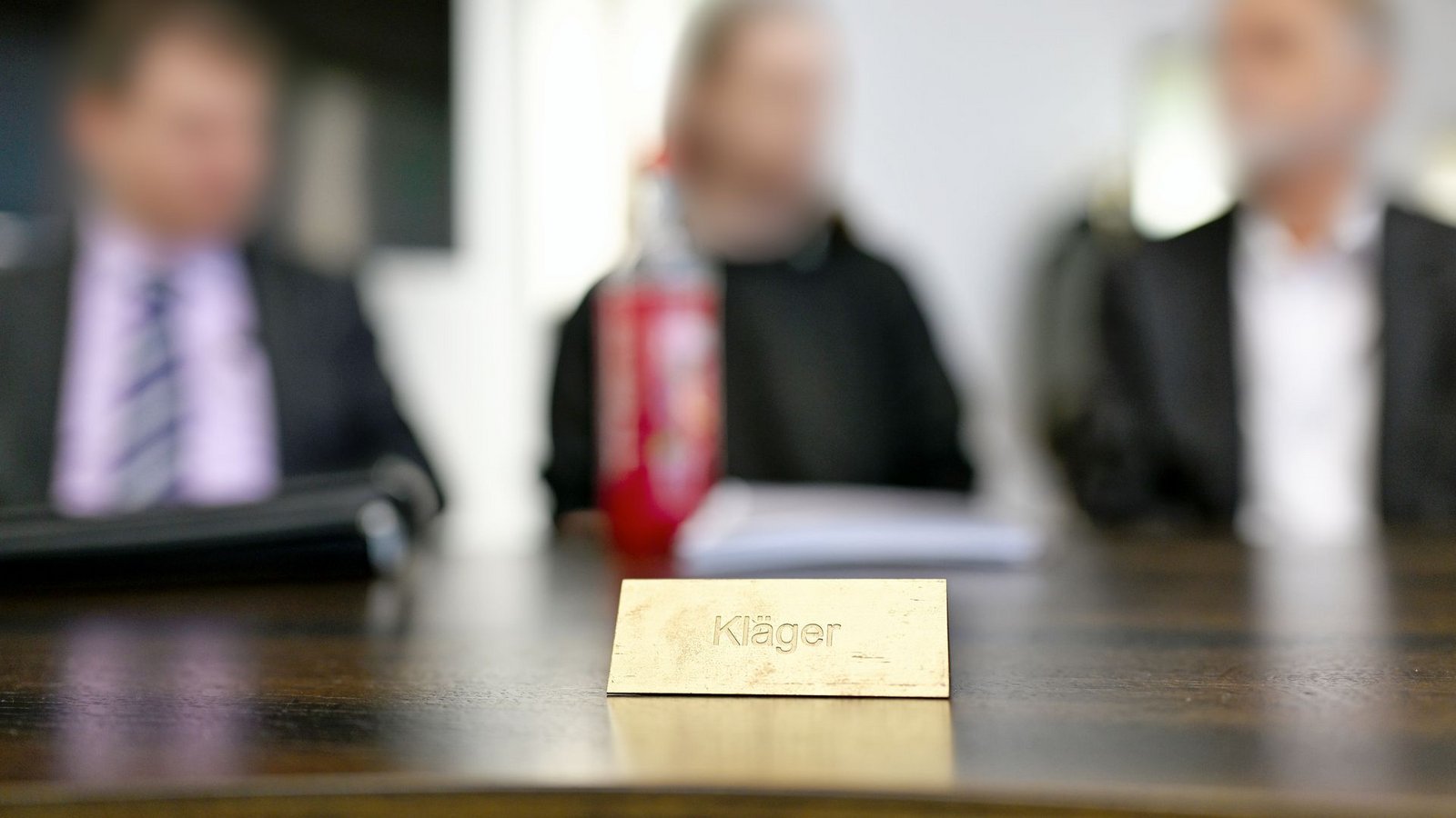 Die Kläger monieren "Einheitsbrei" in der Berichterstattung.Foto: Uwe Anspach/dpa Die Kläger monieren "Einheitsbrei" in der Berichterstattung.Foto: Uwe Anspach/dpa