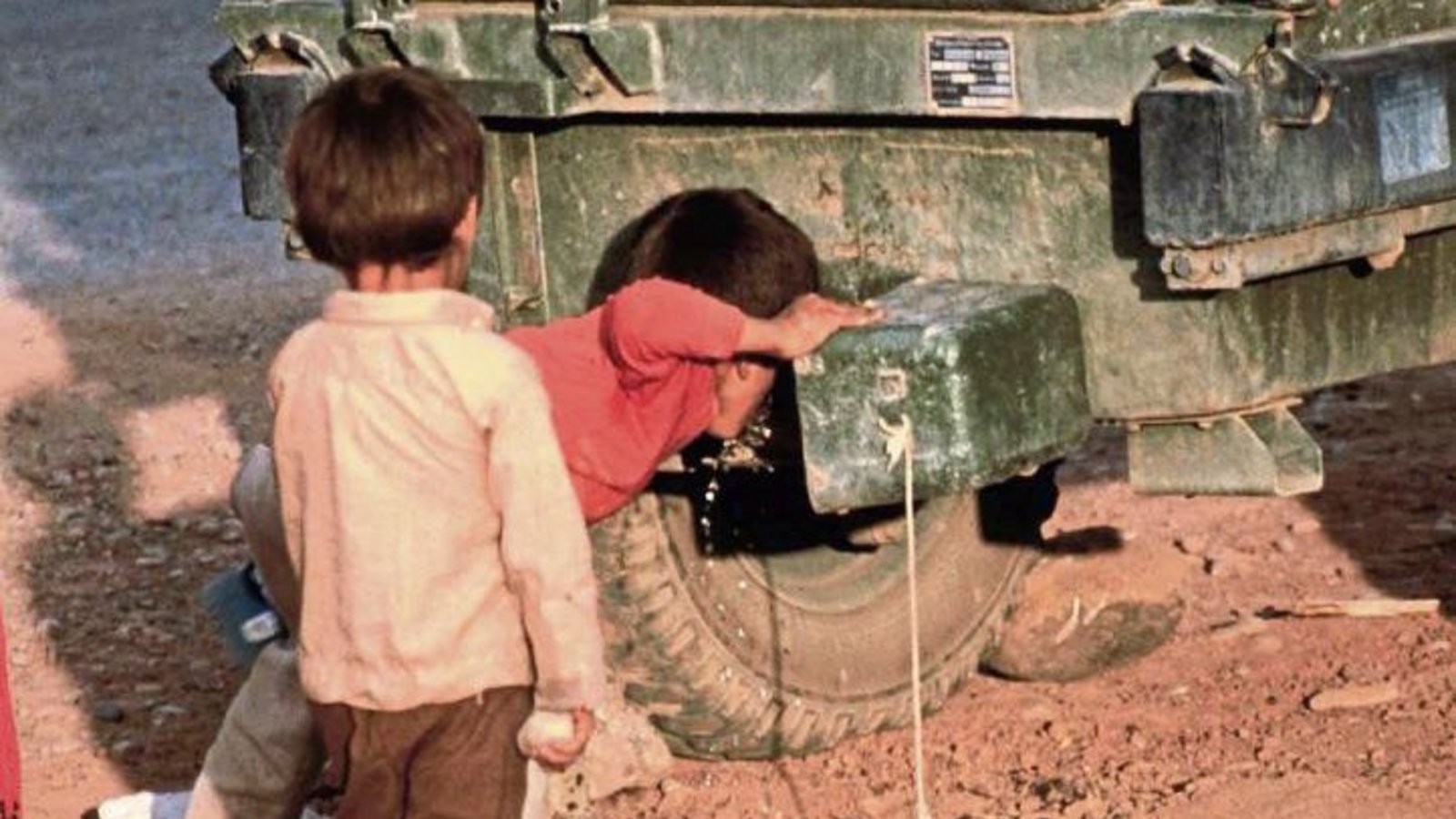 Kinder sollten möglichst schnell aus Kriegsgebieten nachgeholt werden. Aber es gibt viele Hürden zu überwinden. Foto: Harald Schottner / pixelio.de Kinder sollten möglichst schnell aus Kriegsgebieten nachgeholt werden. Aber es gibt viele Hürden zu überwinden. Foto: Harald Schottner / pixelio.de